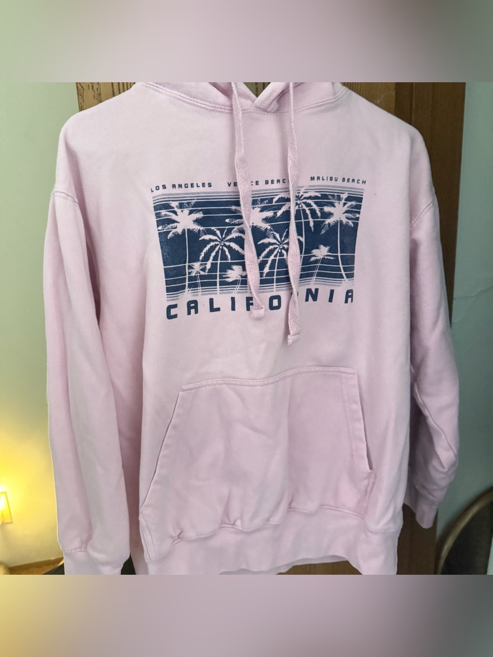 Women’s Light Pink California Graphic Hoodie Size Small